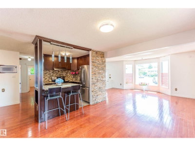 16524 116 ST | Edmonton Alberta | Slide Image Fourteen