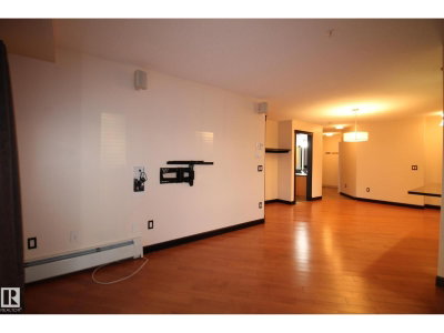 3719 Whitelaw LN | Edmonton Alberta | Slide Image Nine