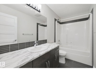 51 VIVIAN WY | Spruce Grove Alberta | Slide Image Thirty-three