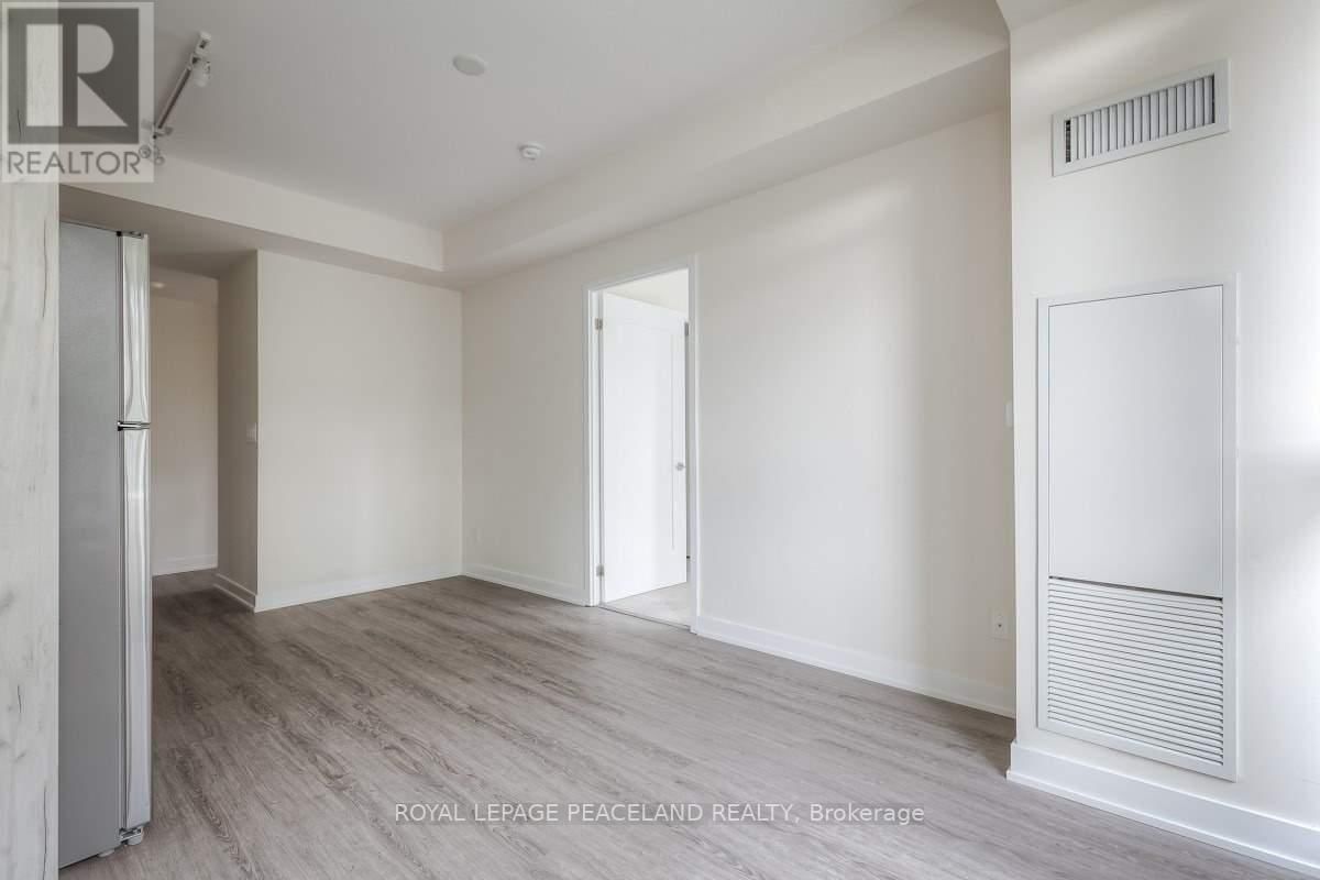 #209 -1350 KINGSTON RD Image 4