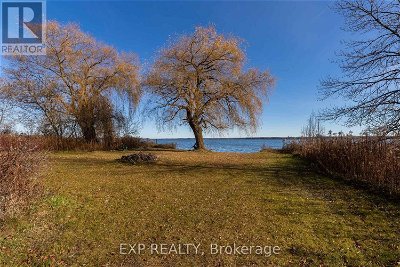 Image #1 of Commercial for Sale at 88 Davidge Dr, Scugog, Ontario