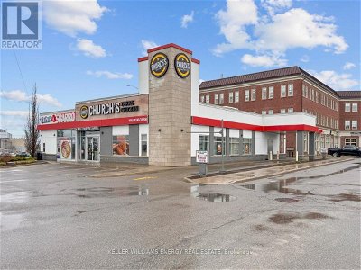 Image #1 of Commercial for Sale at 21 Niagara Dr, Oshawa, Ontario