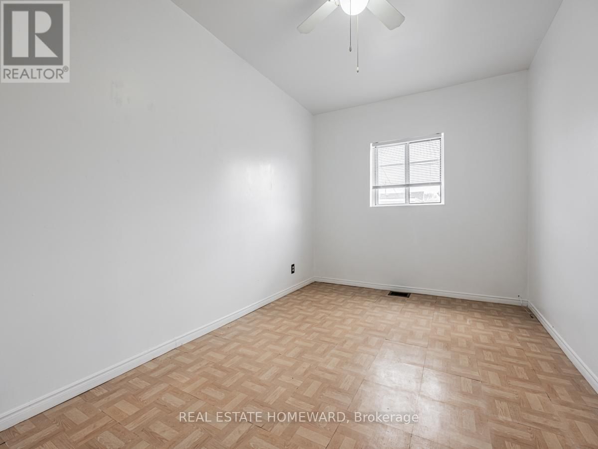 2438 DANFORTH AVENUE Image 34