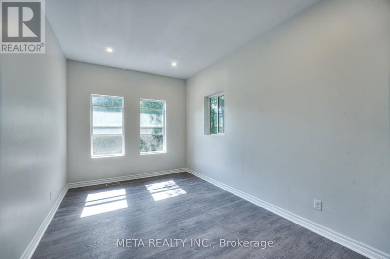 35 Duncombe Boulevard  Toronto (Scarborough Village), M1M3A4 | Image 17