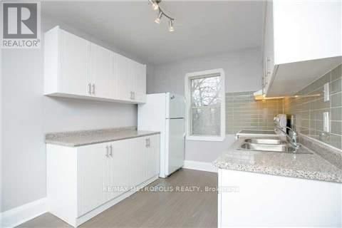 - UPPER - 79 DENTONIA PARK AVENUE Image 3