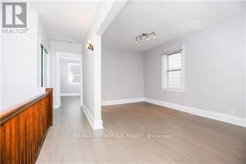 - UPPER - 79 DENTONIA PARK AVENUE Image 8