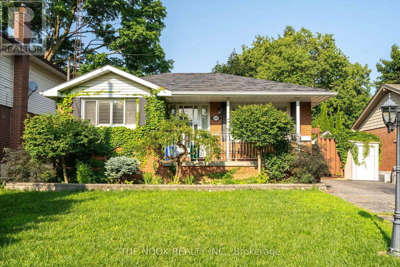 539 Brentwood Avenue  Oshawa (O'Neill), L1G2S9 | Image 1