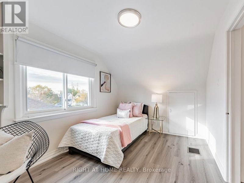 141 Tower Drive  Toronto (Wexford-Maryvale), M1R3P6 | Image 14