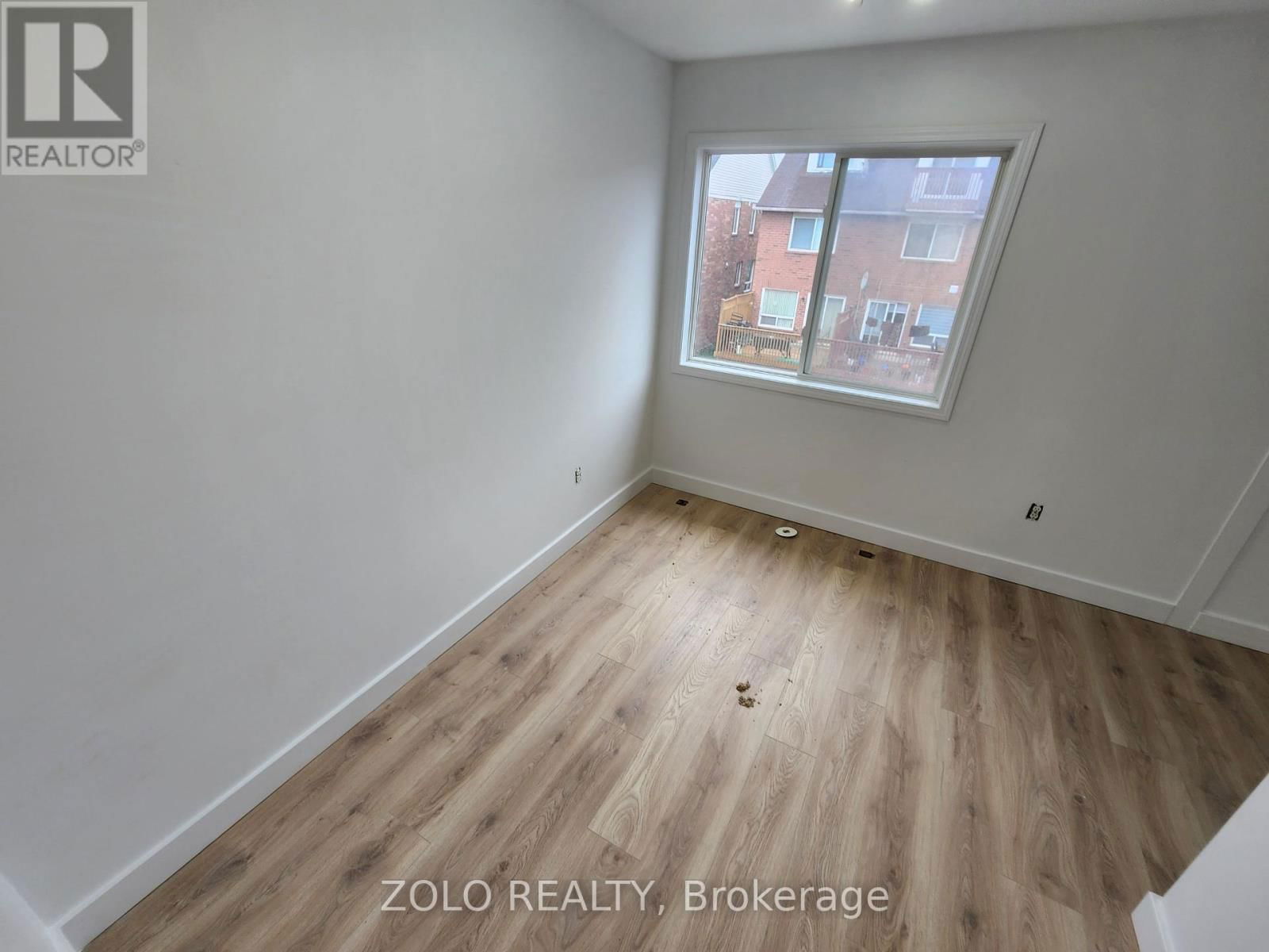 UNIT1 - 8822 SHEPPARD AVENUE E Image 7