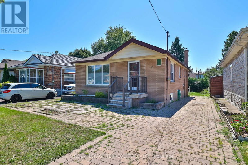 13 Bardwell Crescent  Toronto (Wexford-Maryvale), M1R1E1 | Image 4