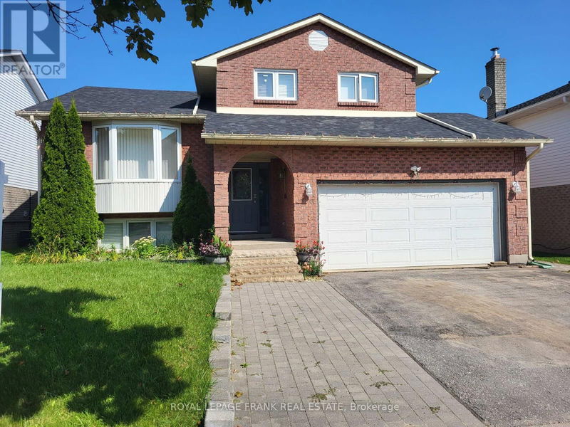 12 Glenabbey Drive  Clarington (Courtice), L1E1B9 | Image 1