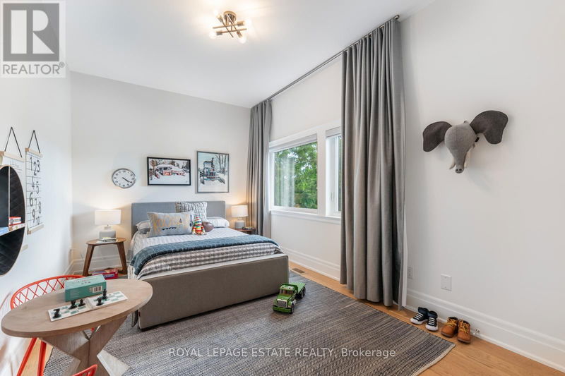 1 Hunt Club Drive  Toronto (Birchcliffe-Cliffside), M1N2W6 | Image 25