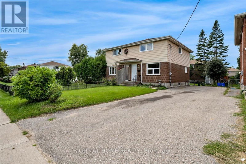 1098 Cedar Street East Oshawa (Lakeview), L1J3R9 | Image 2