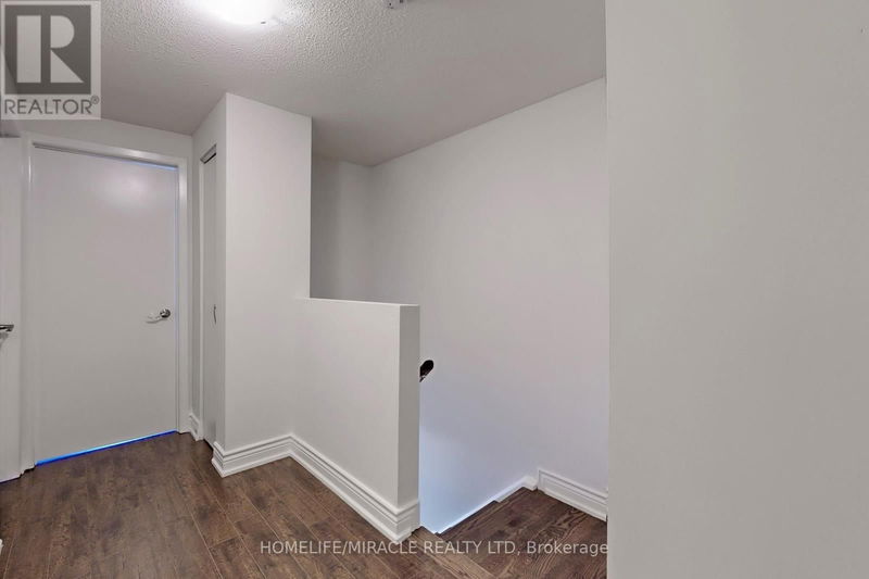 58 Crittenden Square  Toronto (Malvern), M1B1V1 | Image 13