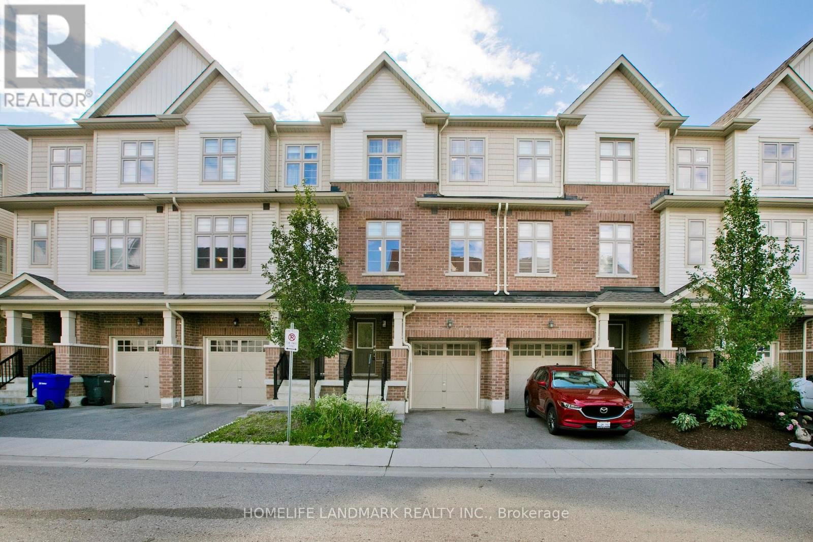 7 WESTBURY WAY Image 1