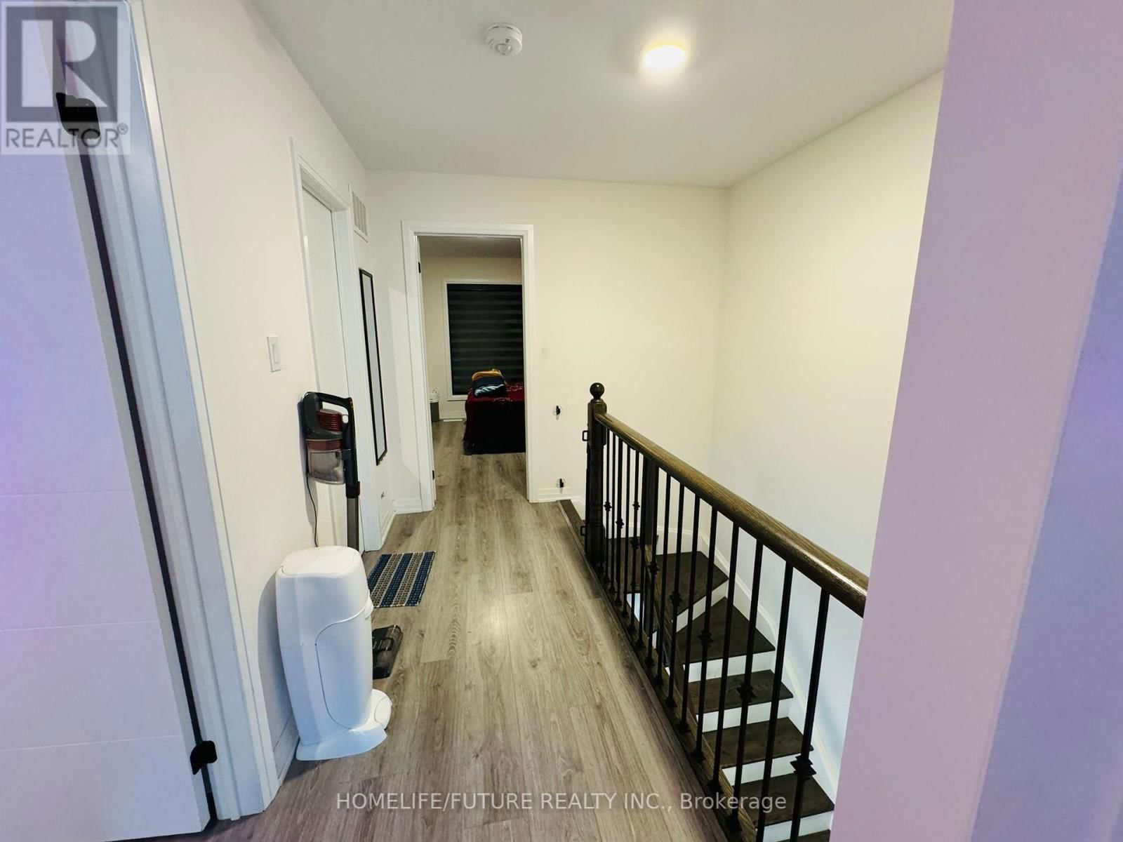 70 AMBEREEN PLACE Image 31