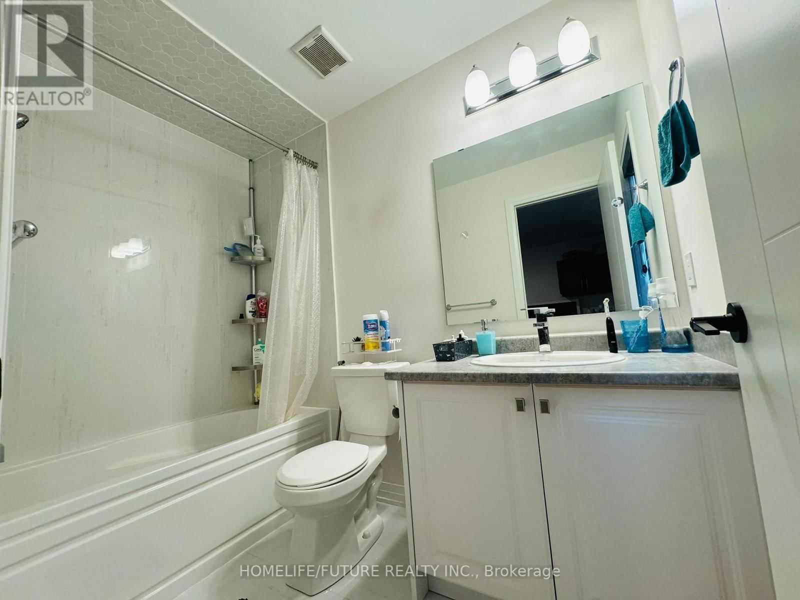 70 AMBEREEN PLACE Image 35