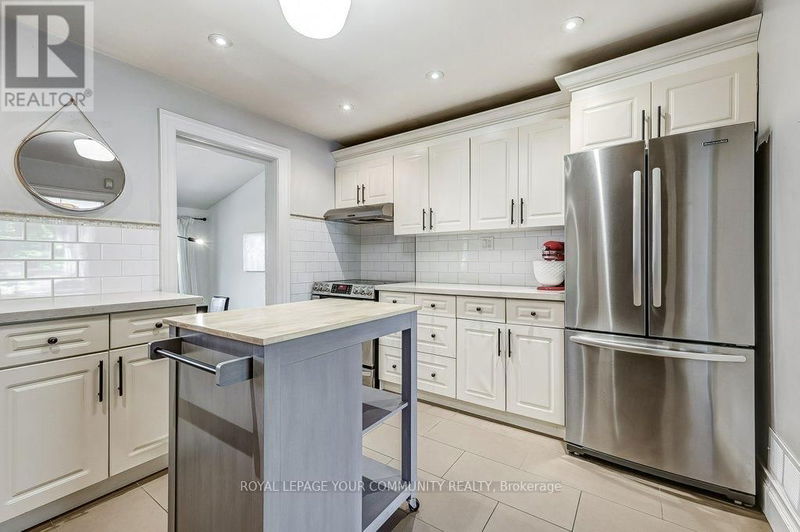 146 Floyd Avenue  Toronto (Broadview North), M4K2B7 | Image 14