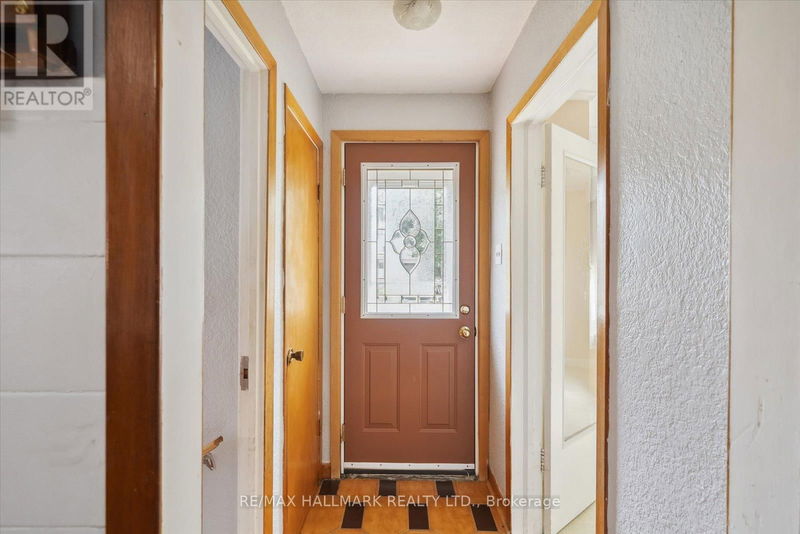 38 Westview Boulevard  Toronto (O'Connor-Parkview), M4B3H8 | Image 5