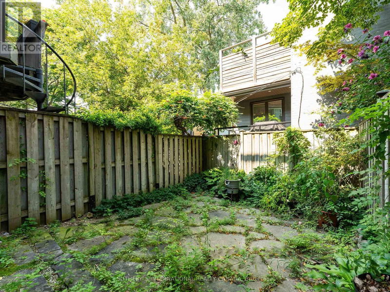 12 Dorothy Bullen Place  Toronto (Greenwood-Coxwell), M4L3X8 | Image 29