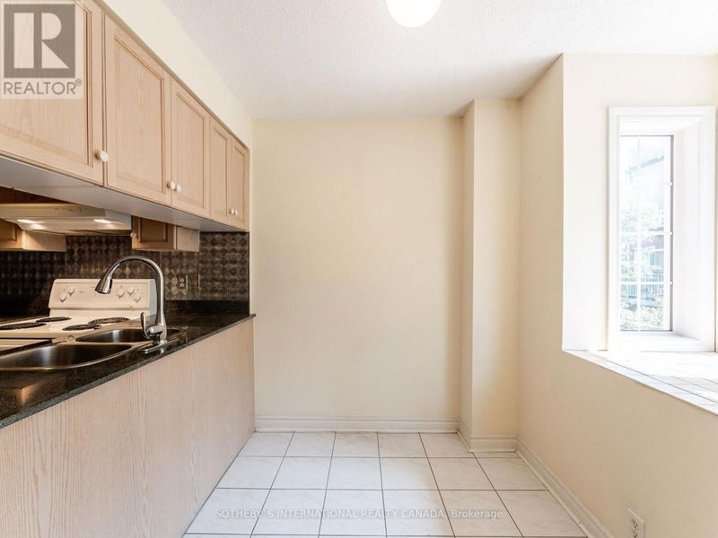 12 Dorothy Bullen Place  Toronto (Greenwood-Coxwell), M4L3X8 | Image 8