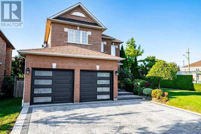 86 Strickland Drive  Ajax (Central West), L1T4A3 | Image 2