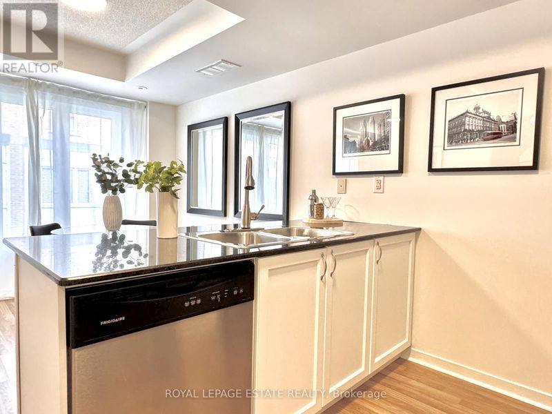  Unit #3 - 8 Florence Wyle Lane  Toronto (South Riverdale), M4M3E7 | Image 10