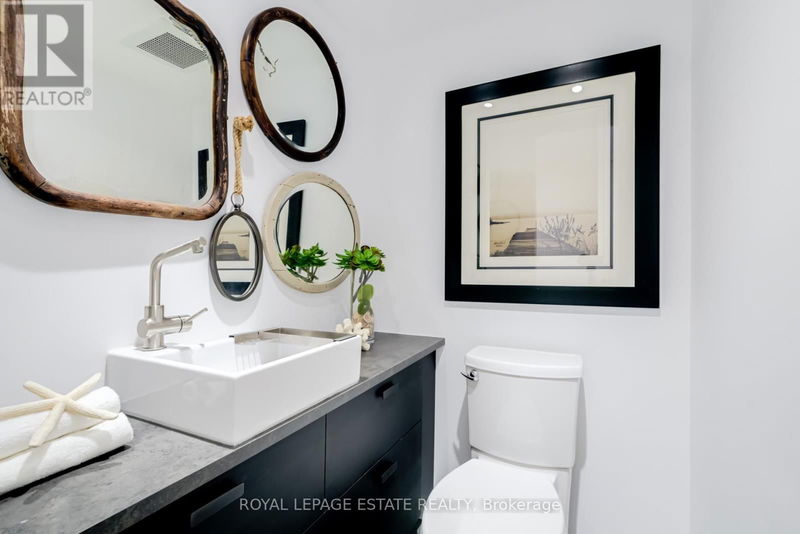  Unit #3 - 8 Florence Wyle Lane  Toronto (South Riverdale), M4M3E7 | Image 14