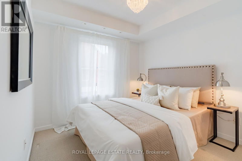  Unit #3 - 8 Florence Wyle Lane  Toronto (South Riverdale), M4M3E7 | Image 17