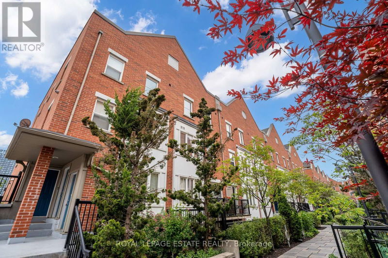  Unit #3 - 8 Florence Wyle Lane  Toronto (South Riverdale), M4M3E7 | Image 29