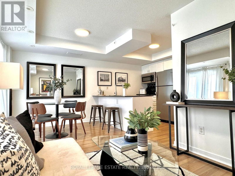  Unit #3 - 8 Florence Wyle Lane  Toronto (South Riverdale), M4M3E7 | Image 8