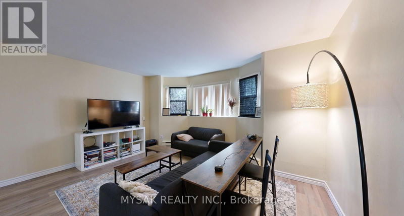 10 Ivy Avenue  Toronto (South Riverdale), M4L2H7 | Image 6