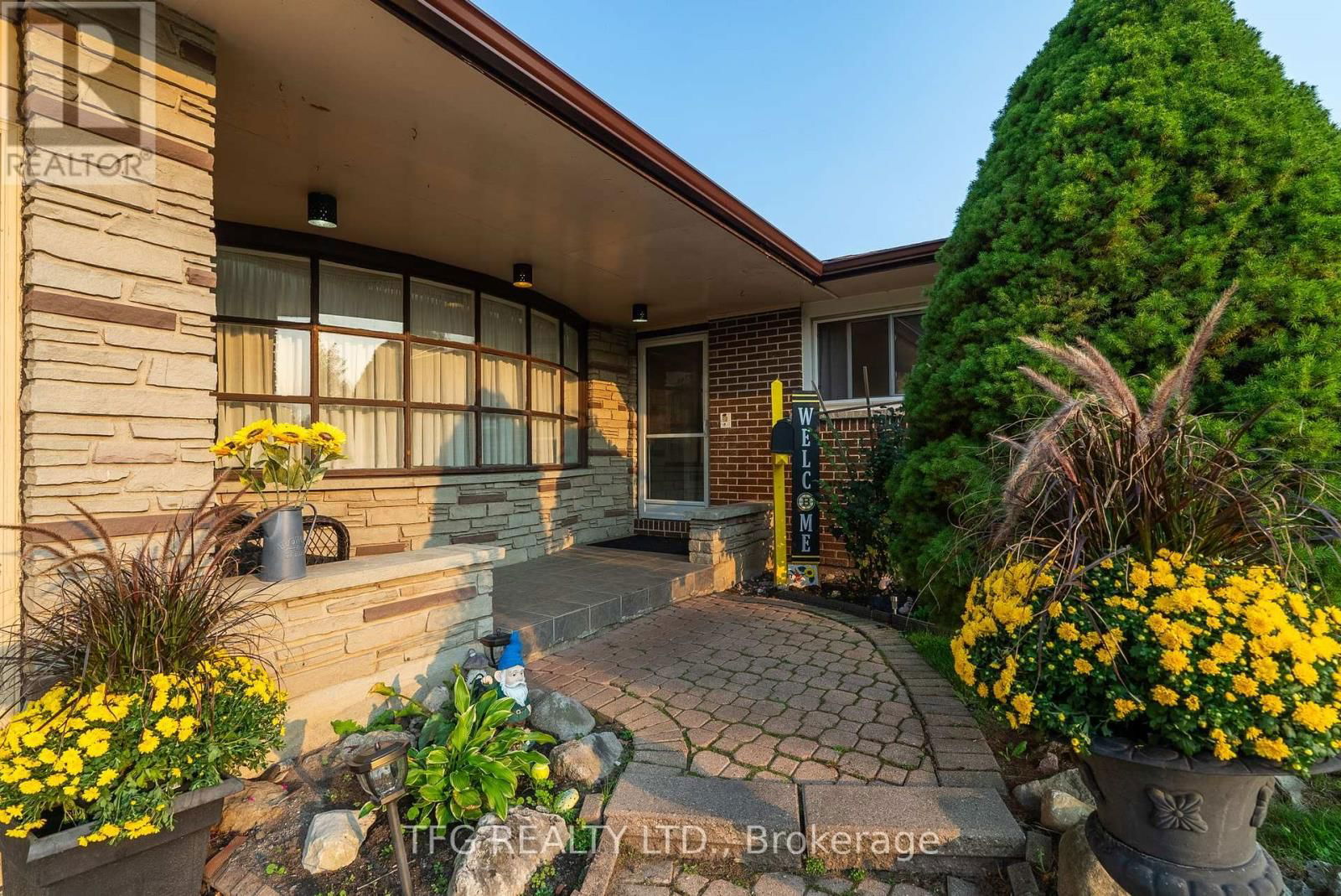 807 FERNHILL BOULEVARD Image 3