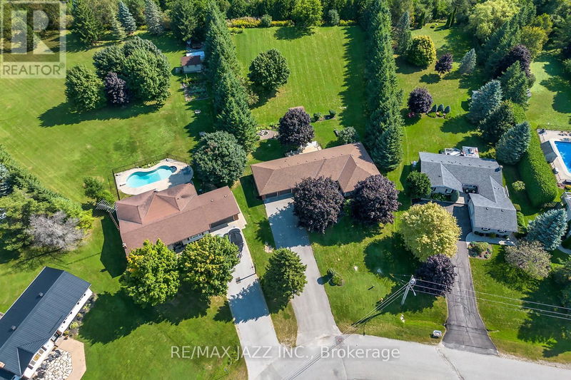 29 Carlan Drive  Scugog (Port Perry), L9L1P2 | Image 37