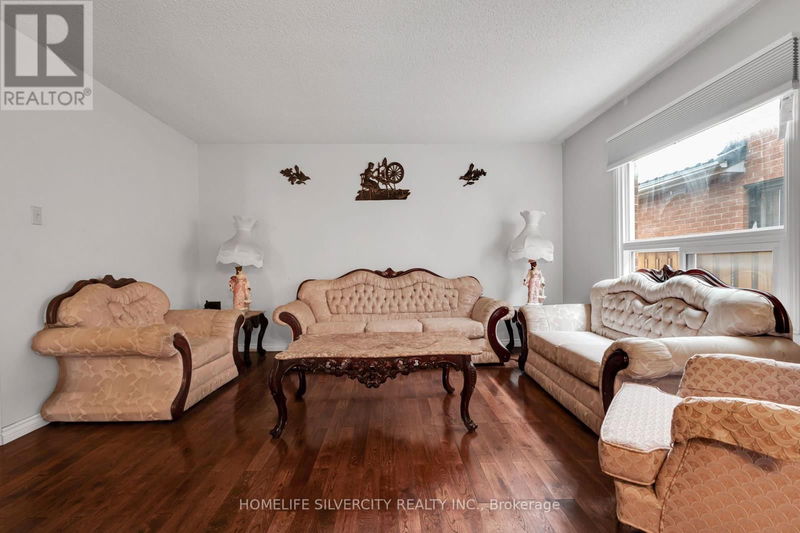 594 Sewells Road  Toronto (Malvern), M1B5L7 | Image 9