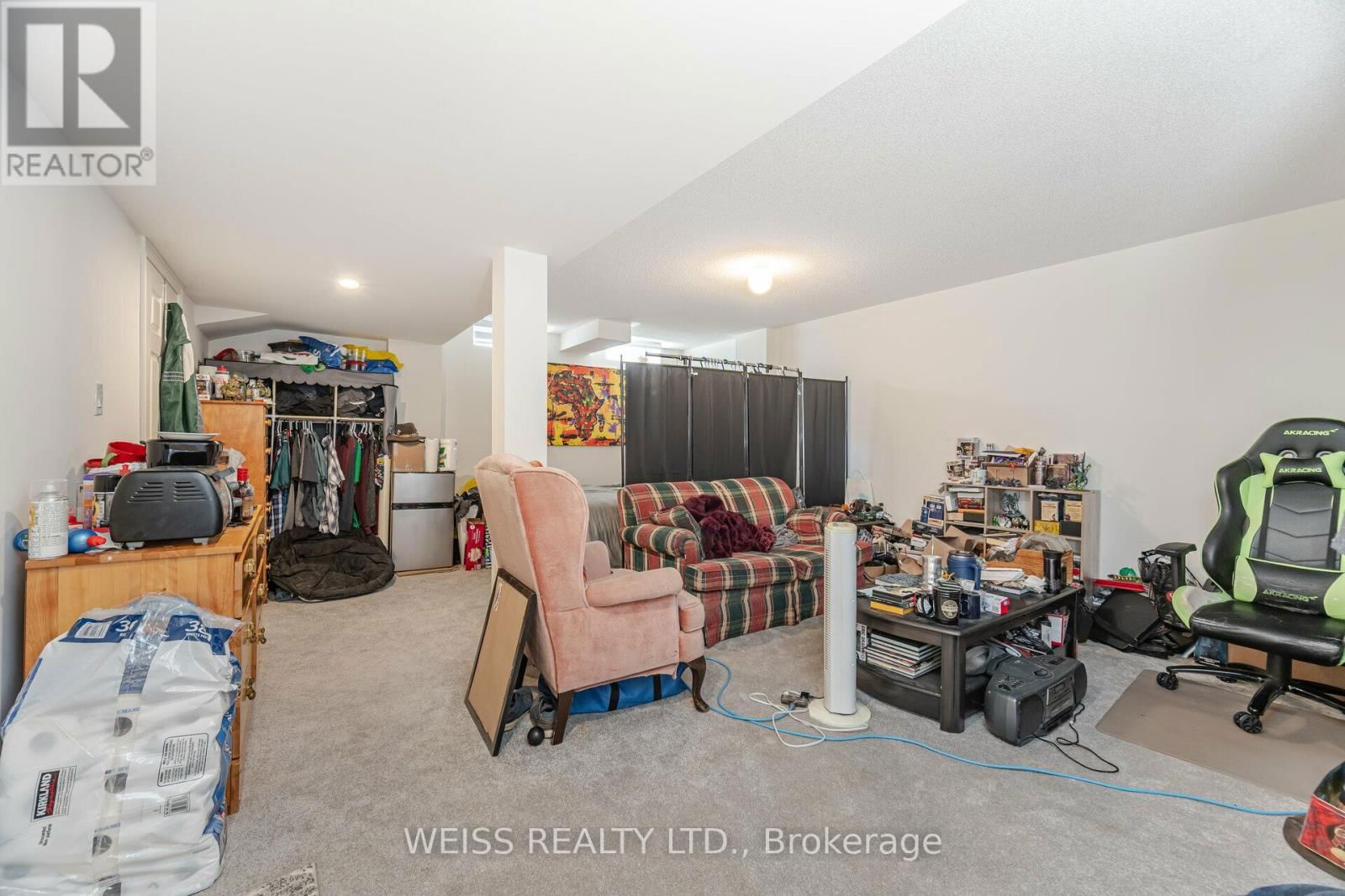 664 FLEETWOOD DRIVE Image 32