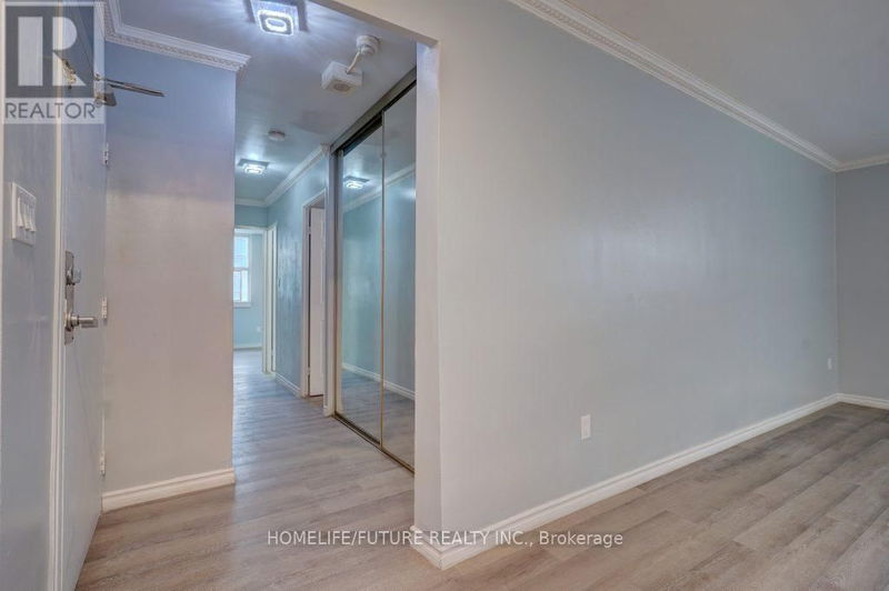  2519 - 5 Massey Square  Toronto (Crescent Town), M4C5L6 | Image 2