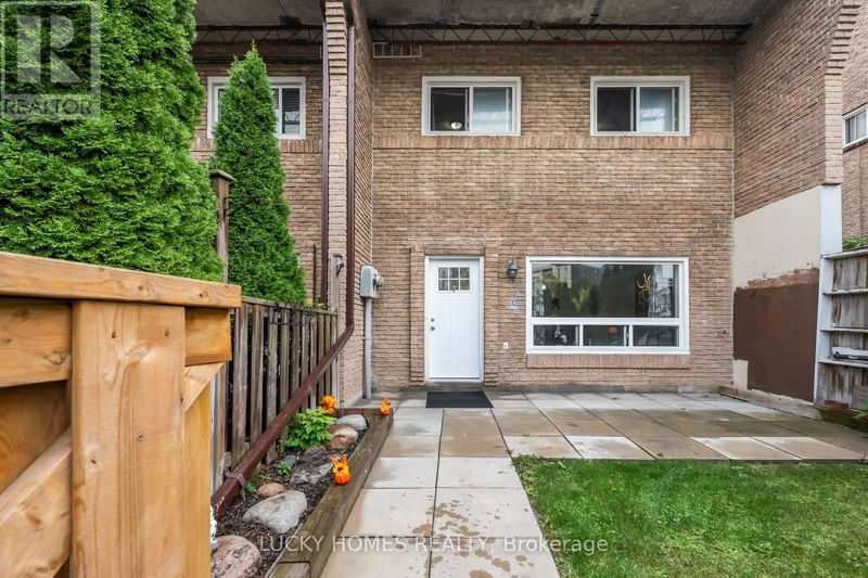  65 - 91 Muir Drive  Toronto (Scarborough Village), M1M3T7 | Image 3