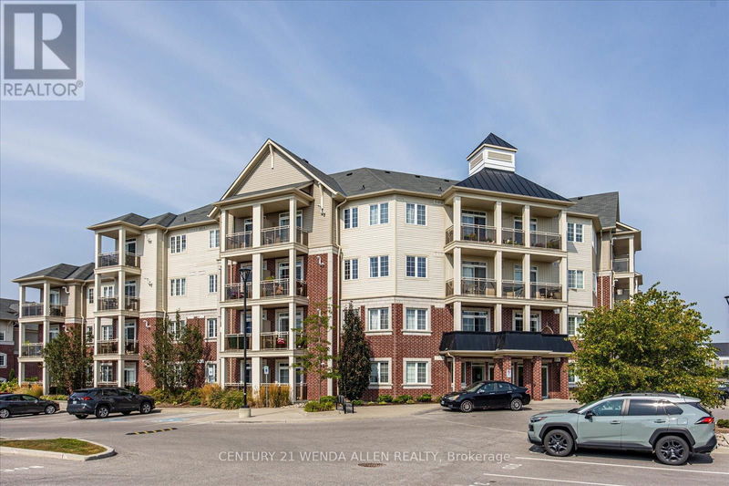  229 - 80 Aspen Springs Drive  Clarington (Bowmanville), L1C0V4 | Image 1