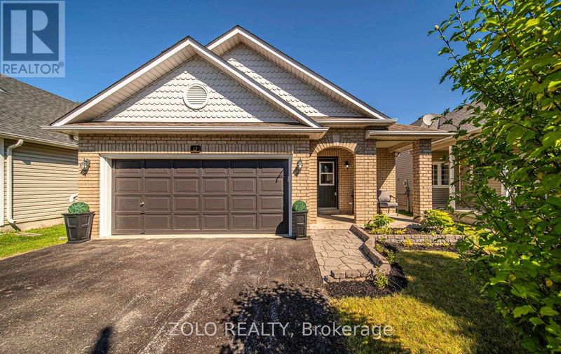 47 Steinway Drive  Scugog (Port Perry), L9L1V3 | Image 2