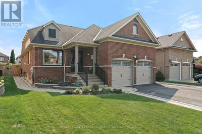 3 Harkness Drive  Whitby (Rolling Acres), L1R0C3 | Image 1