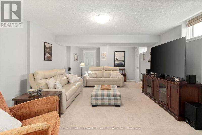 3 Harkness Drive  Whitby (Rolling Acres), L1R0C3 | Image 25