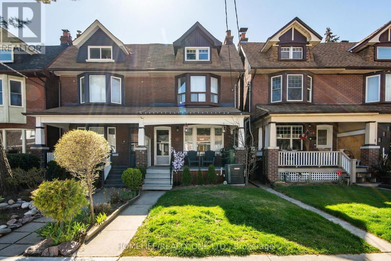 62 Kent Road  Toronto (Greenwood-Coxwell), M4L2X6 | Image 2