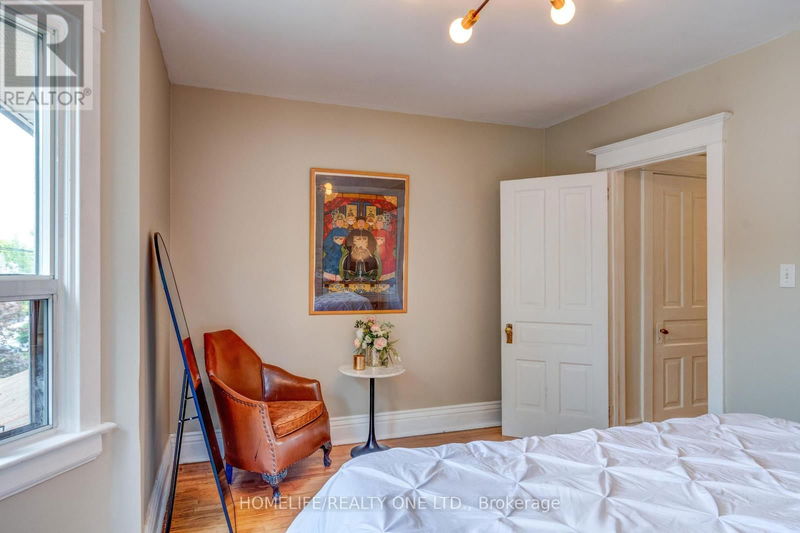 62 Kent Road  Toronto (Greenwood-Coxwell), M4L2X6 | Image 21