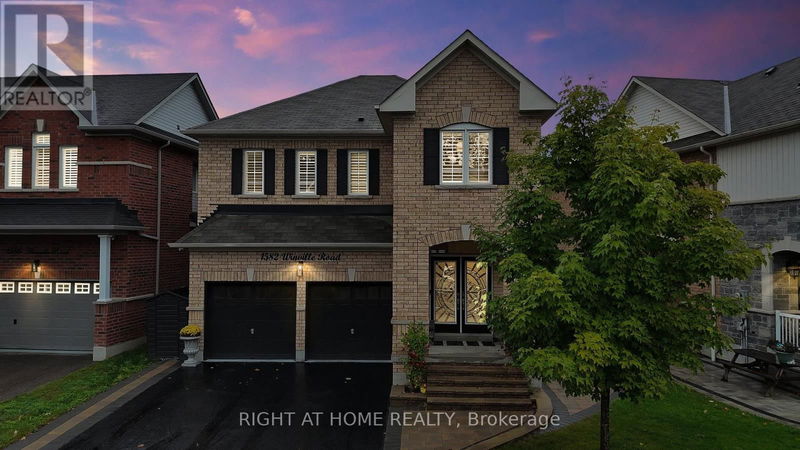 1582 winville Road  Pickering (Duffin Heights), L1X0C6 | Image 2