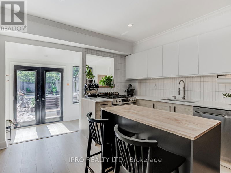 81 Coleman Avenue  Toronto (East End-Danforth), M4C1P8 | Image 13