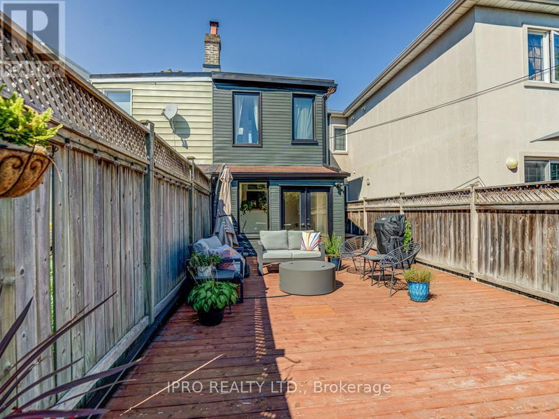 81 Coleman Avenue  Toronto (East End-Danforth), M4C1P8 | Image 32