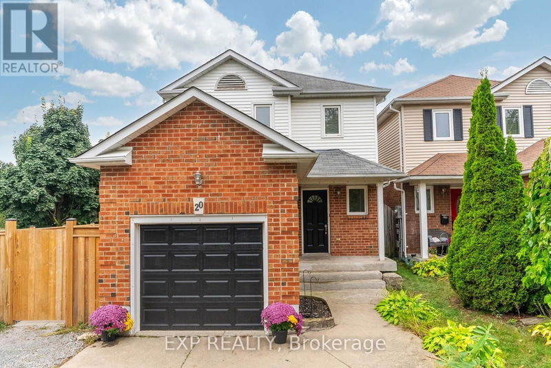 20 Mossgrove Court  Clarington (Courtice), L1E1P3 | Image 1