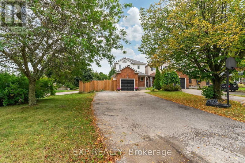 20 Mossgrove Court  Clarington (Courtice), L1E1P3 | Image 3