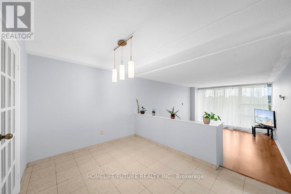 404 - 4101 SHEPPARD AVENUE E Image 9